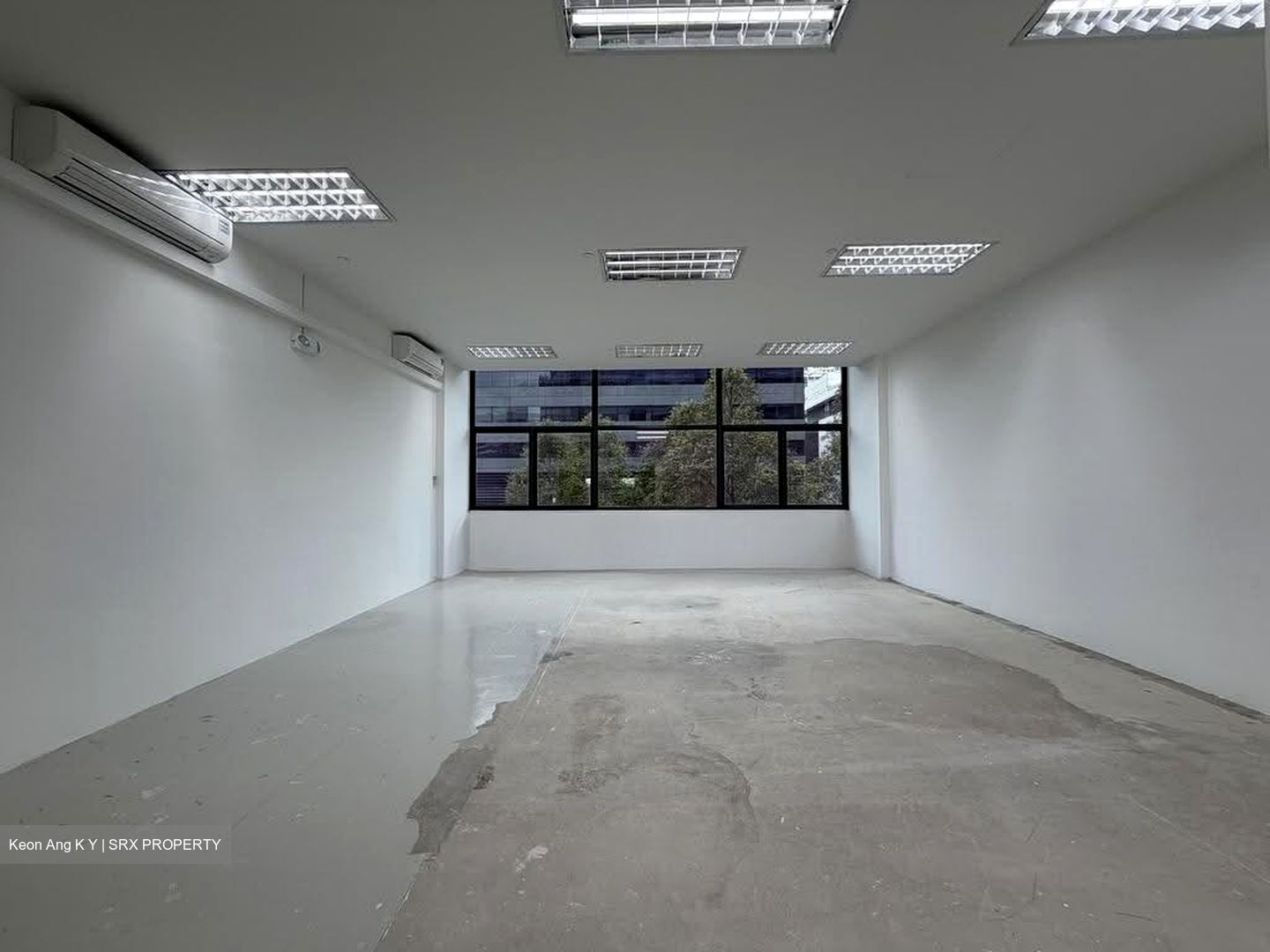 UB. One (D14), Factory #625432681